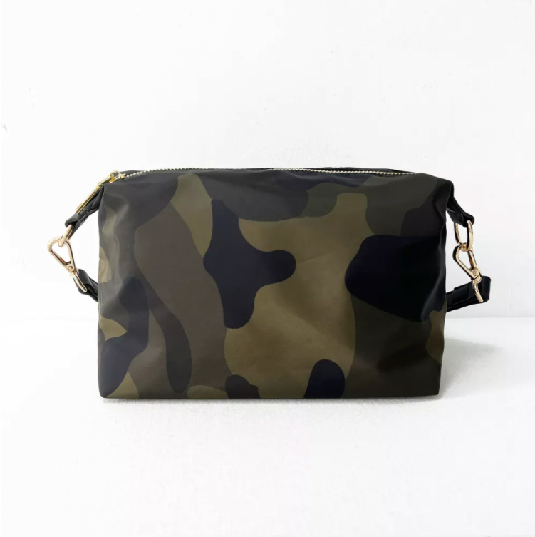 Everly Crossbody: Green Camo