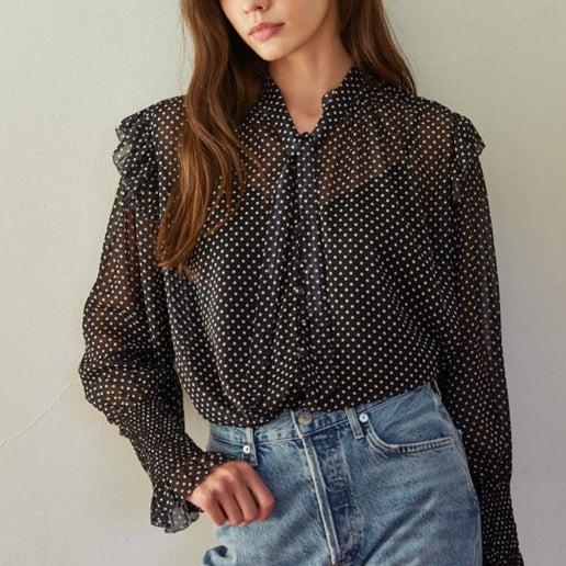 Constructed with a woven crepe chiffon material, this top features long sleeves and a ruffled design. It also includes a cami lining for added comfort and coverage.
Details:
Brand: by Together
Color: Black
Hand Wash, Hang to dry