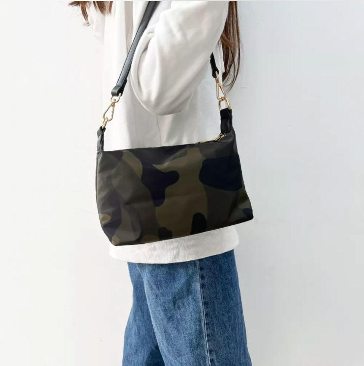 Everly Crossbody: Green Camo