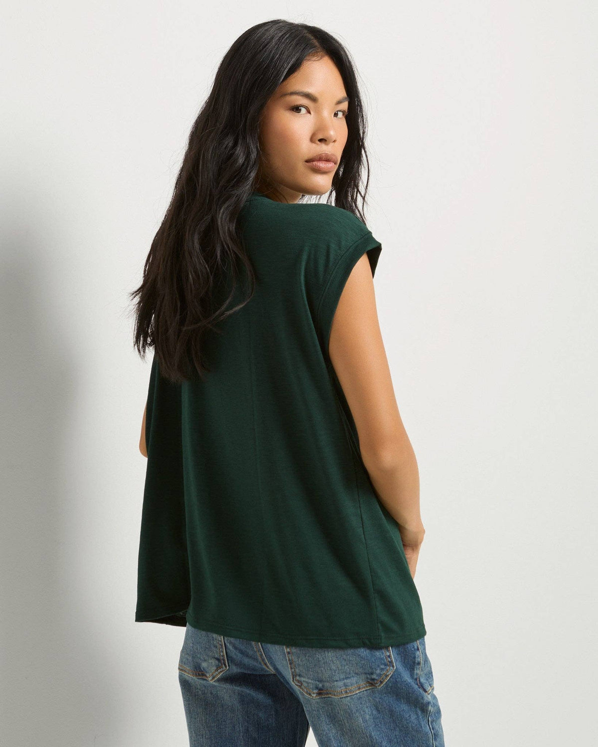Merrit Island Tee: Hunter Green - Mindy's Boutique