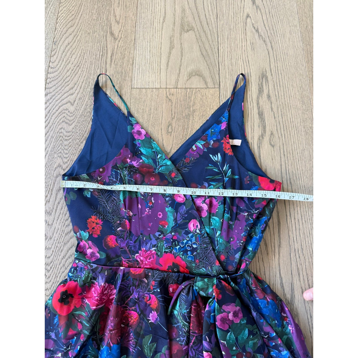 Hutch Hollis Wrap Maxi Dress Vibrant Floral Print M