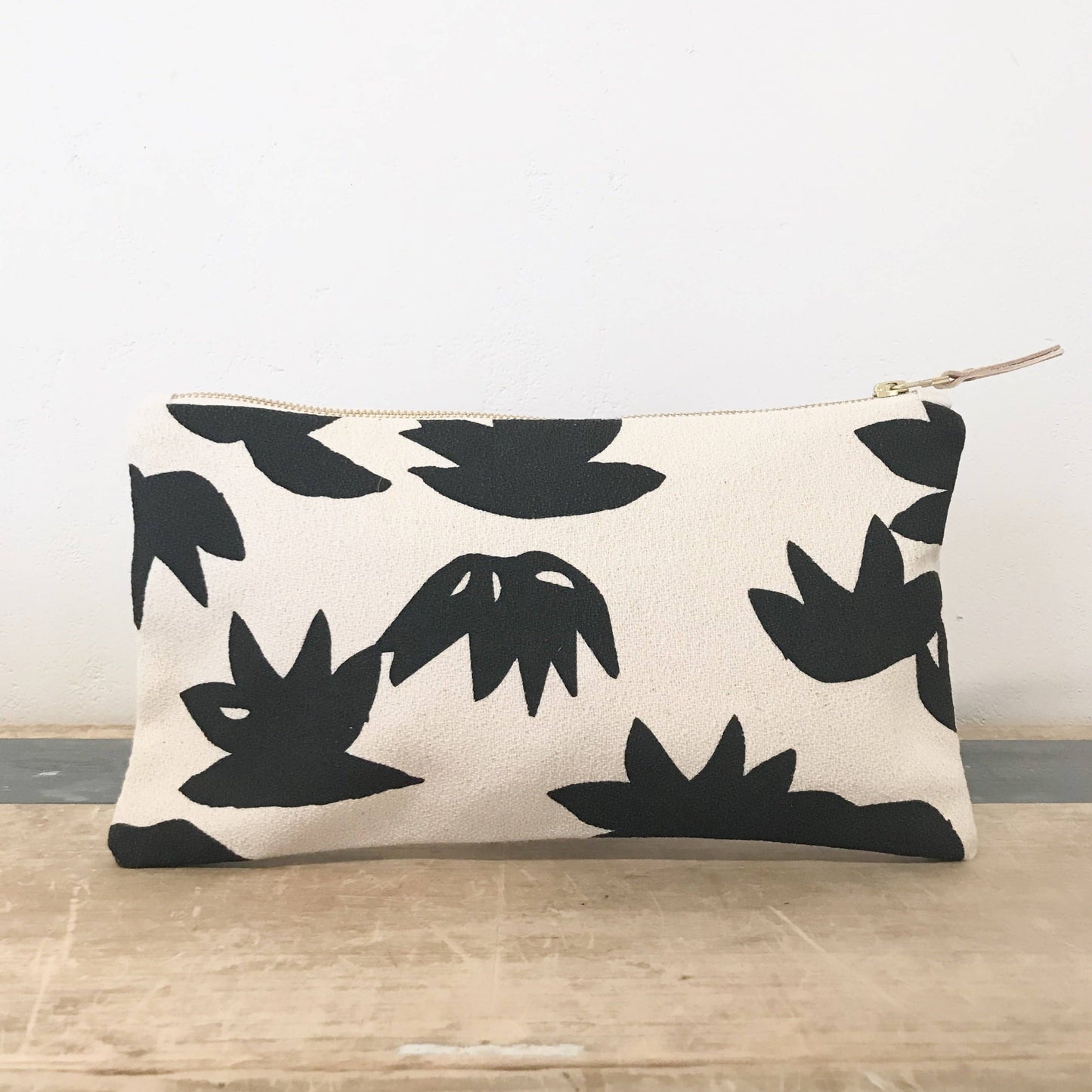 Black Lotus Clutch