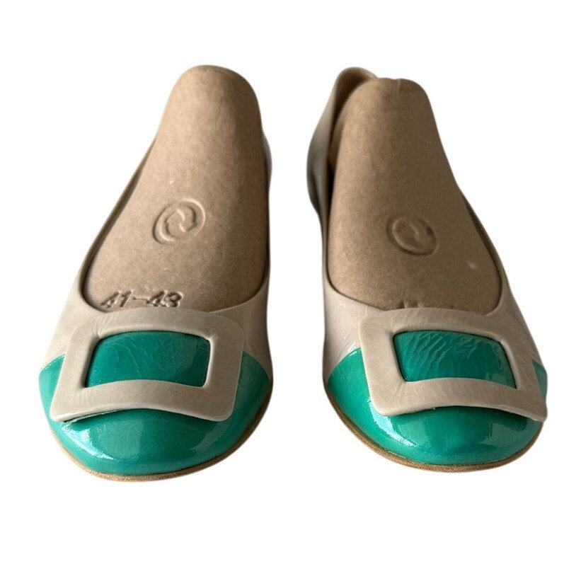 Sesto Meucci Made in Italy Patent Leather Colorblock Flats in Beige & Emerald 7M