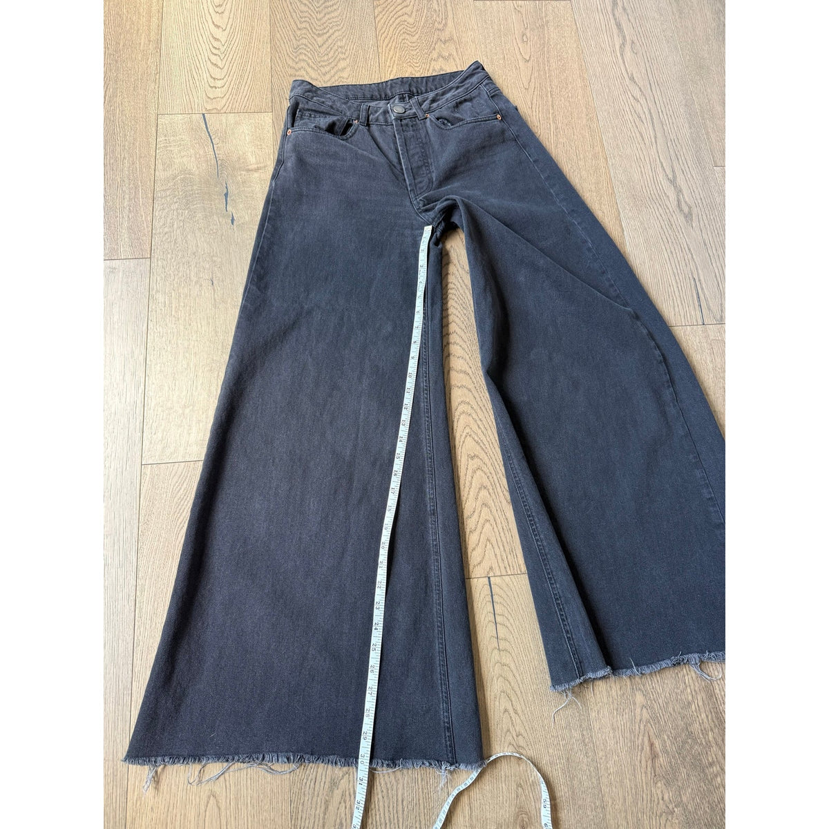 Raey Black Ultra Wide Leg Raw Hem Jeans Size 28