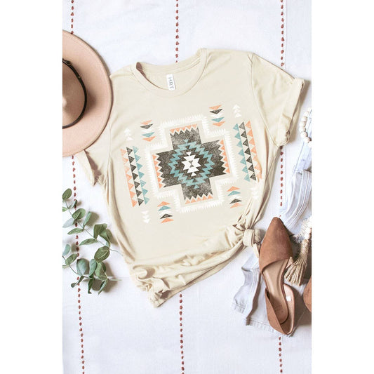 Aztec T-Shirt - Mindy's Boutique
The Aztec T-Shirt boasts a genuine, vintage appearance and a soft texture that can only be achieved through the use of special enzymes for dyeing and a gentle washing process.