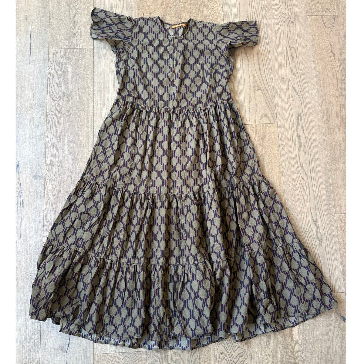 Oliphant Dipsy V-Neck Tiered Flutter Sleeve Maxi Dress Olive Green Geometric L