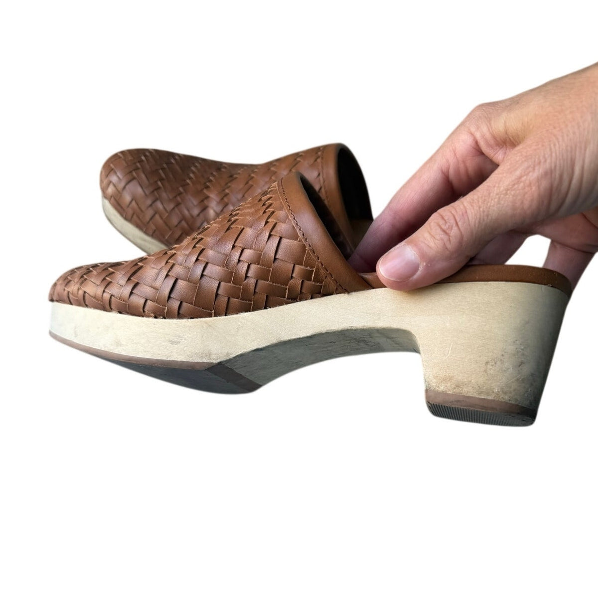 Madewell Woven Leather Clog Mules in English Saddle 7